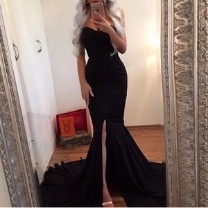 Black Sweetheart Strapless Mermaid Gown